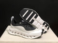 ON Cloud QC Dynamic Runner Sneakers