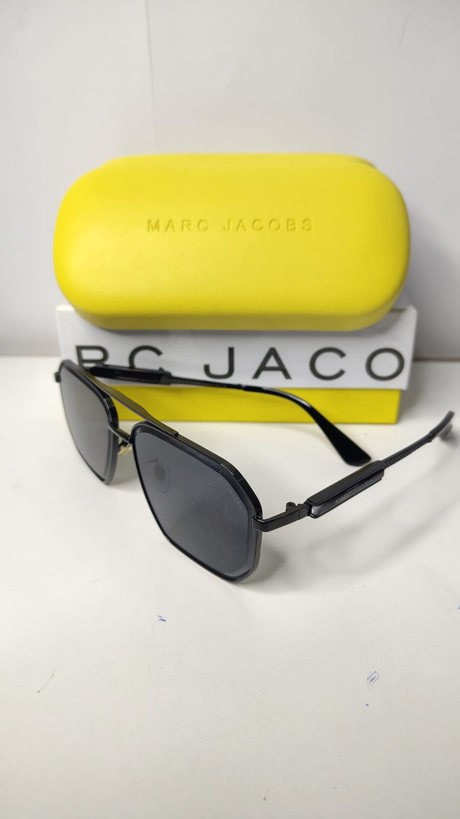MARC JACOBS Modern Edge Sunglasses