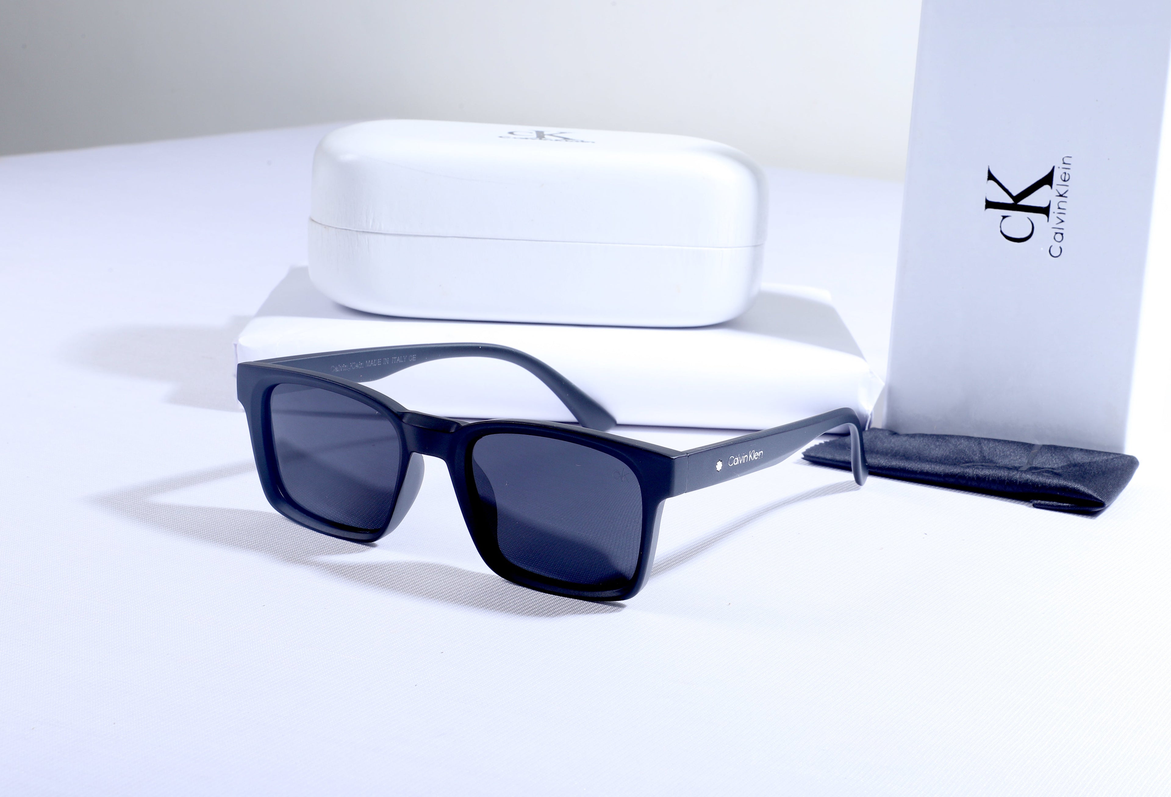 CALVIN KLEIN Onyx Shadow Chic Square Sunglasses