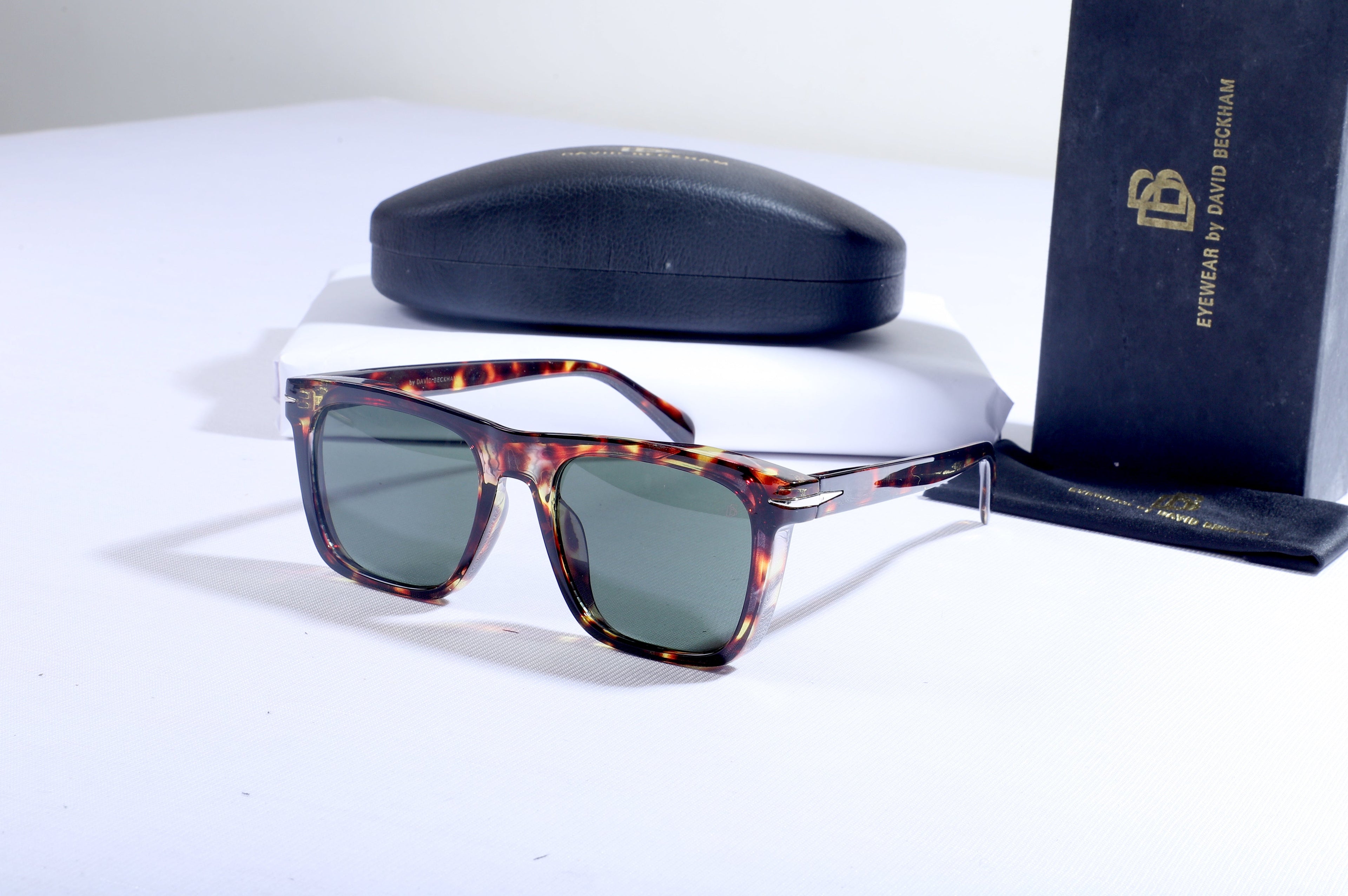 DAVID BECKHAM Rich Amber Timeless Fit Tortoiseshell Sunglasses with Case