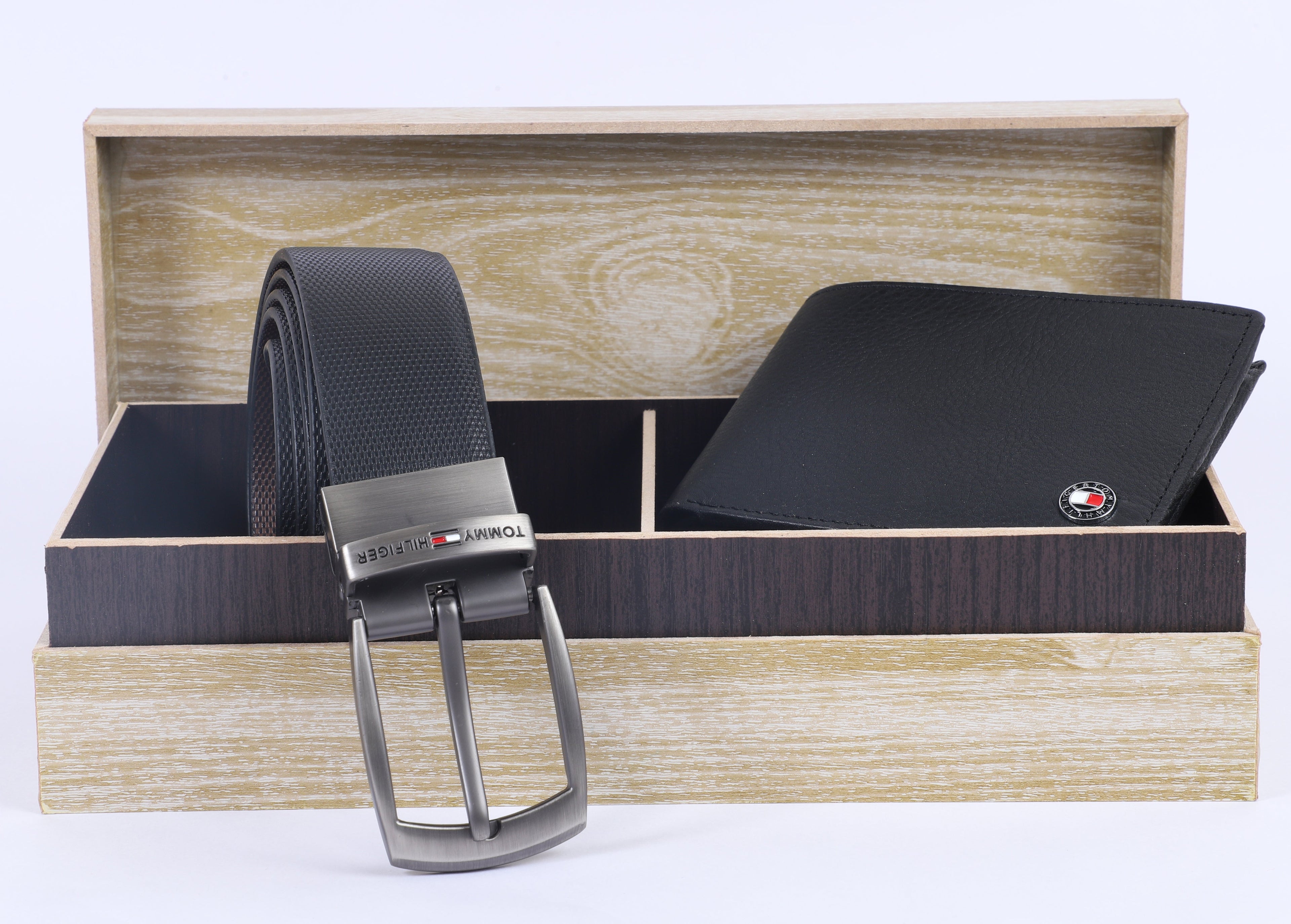Tommy Hilfiger Men's Leather Belt and Wallet Gift Set