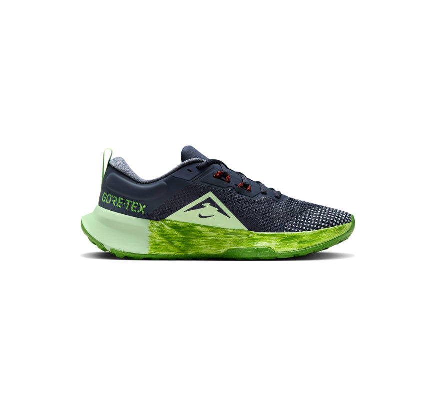 Puma sport shoes