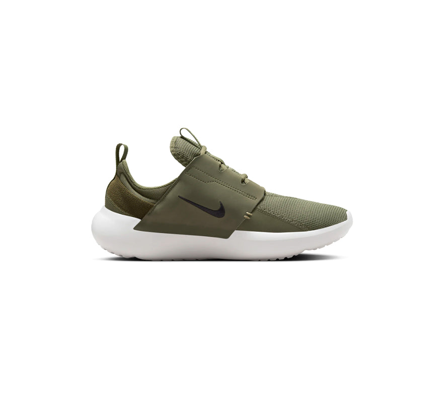 Nike sport shoes